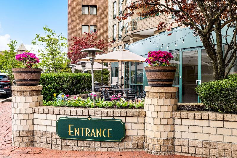 Inn at Great Neck, WorldHotels Crafted - Genel