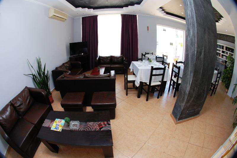 Villa Doka - Toplantı