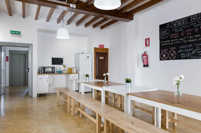 Urban Hostel Palma - Albergue Juvenil - Restoran