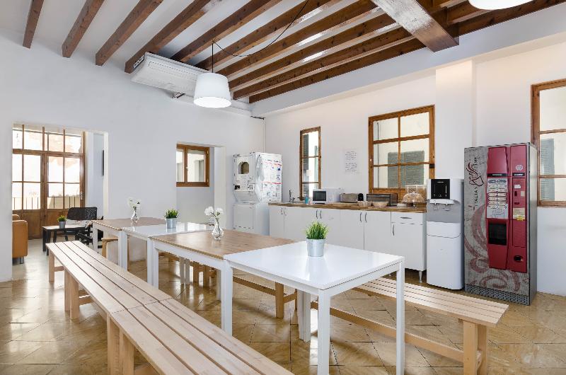 Urban Hostel Palma - Albergue Juvenil - Restoran