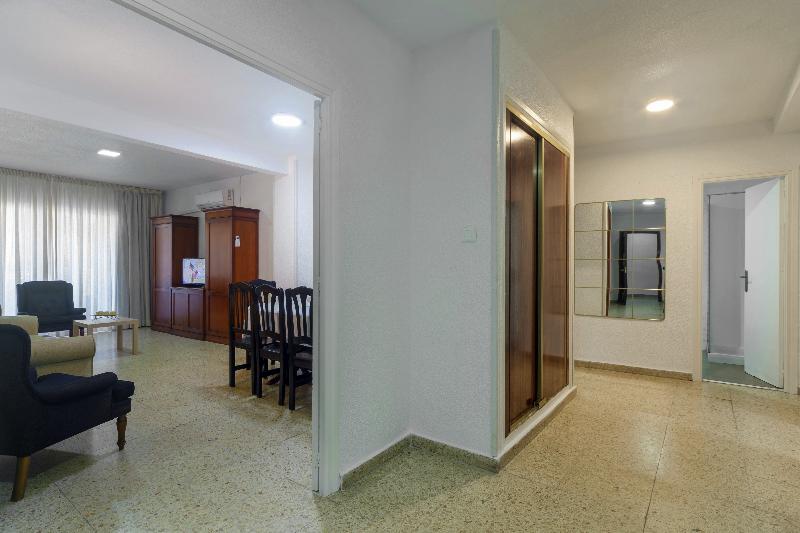 Apartamentos Maja Beach - Oda