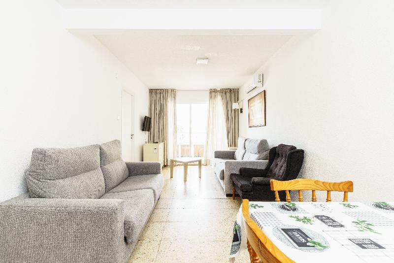 Apartamentos Maja Beach - Oda