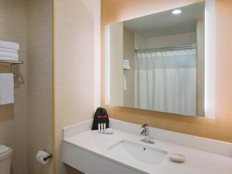 Fairfield Inn & Suites Bridgewater Branchburg/Some - Oda