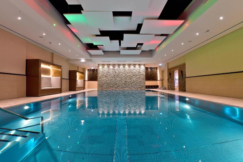 Marriott Bonn Hotel - Havuz