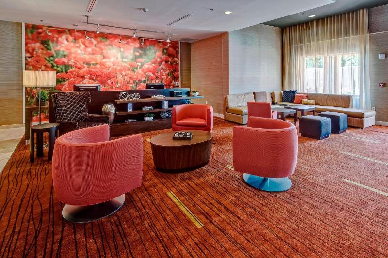 Courtyard Westbury Long Island - Lobi