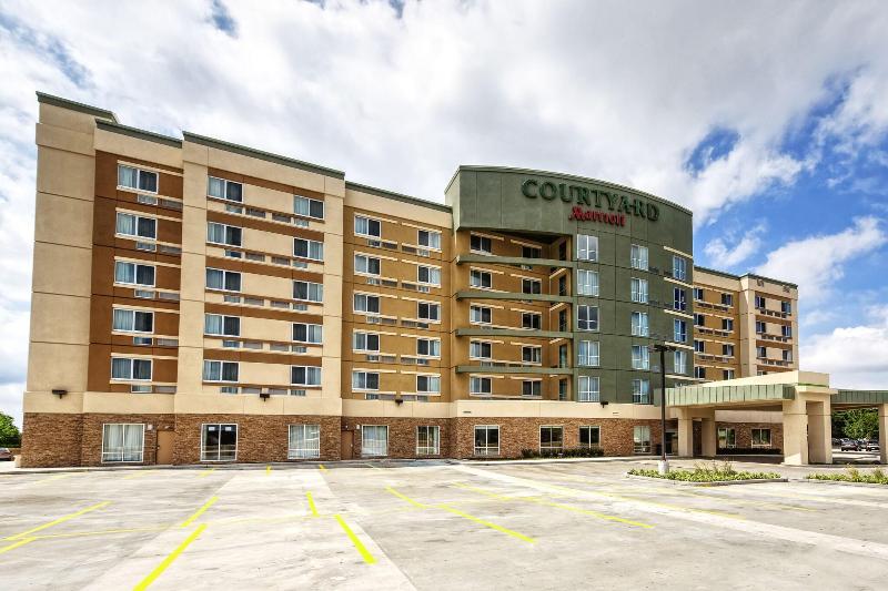 Courtyard Westbury Long Island - Genel