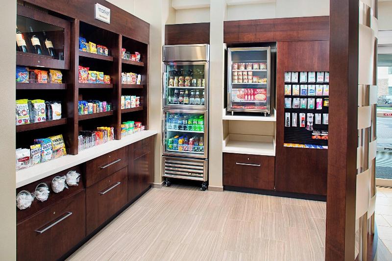 SpringHill Suites Carle Place Garden City - Genel