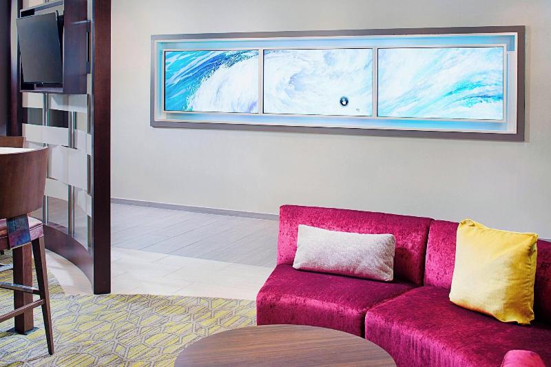 SpringHill Suites Carle Place Garden City - Genel