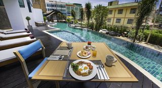 The Lunar Patong otel fotoğrafı
