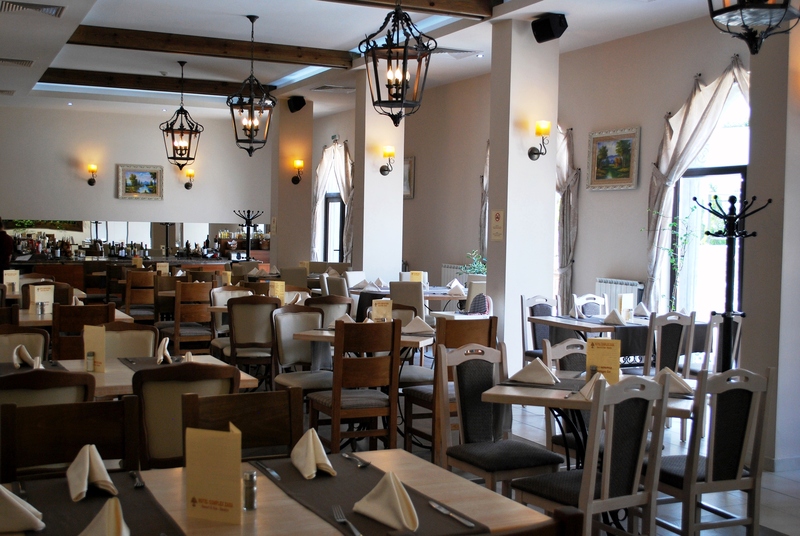 Zara Hotel - Restoran