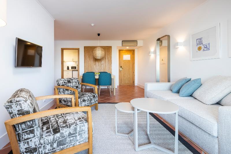 The Patio Suite Hotel - Oda