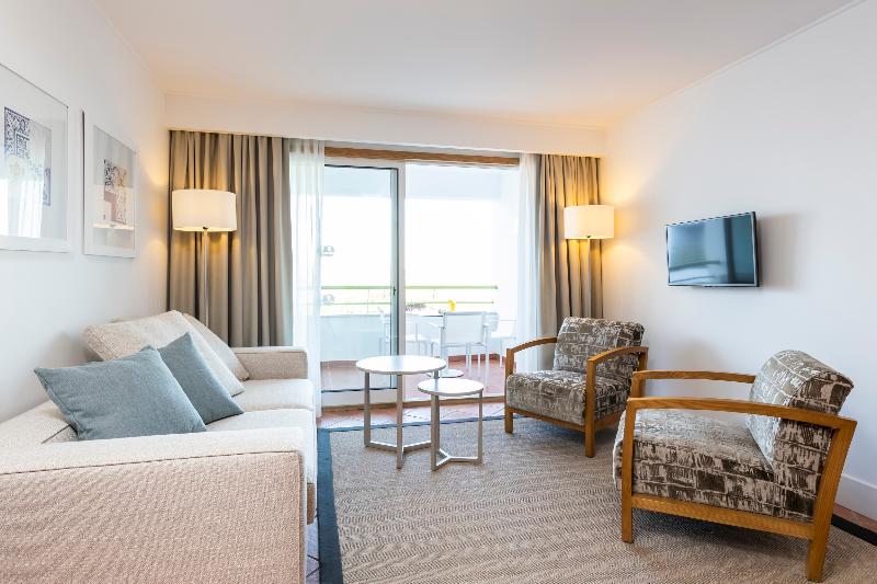 The Patio Suite Hotel - Oda