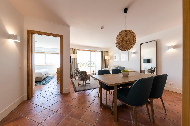 The Patio Suite Hotel - Oda