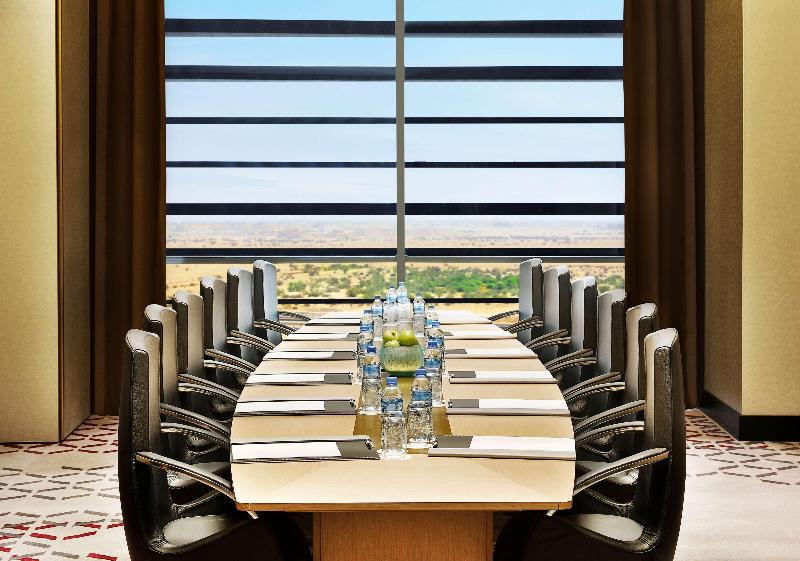 AlRayyan Hotel Doha, Curio Collection by Hilton - Toplantı