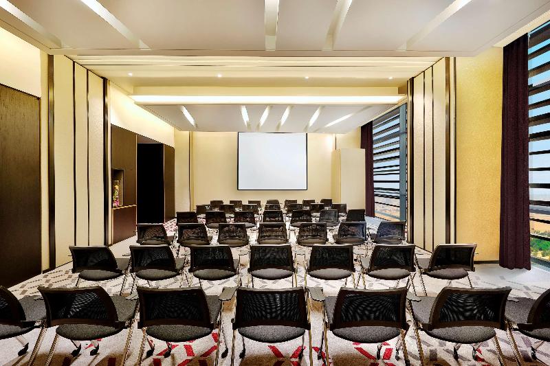 AlRayyan Hotel Doha, Curio Collection by Hilton - Toplantı