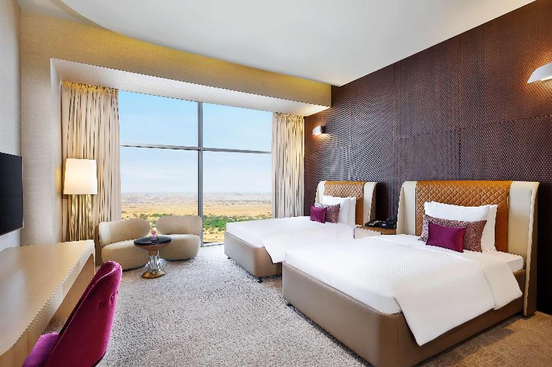 AlRayyan Hotel Doha, Curio Collection by Hilton - Oda