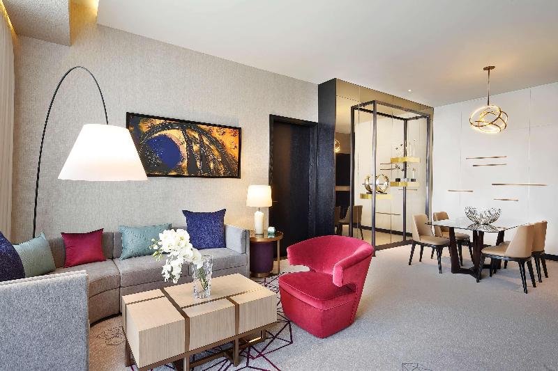 AlRayyan Hotel Doha, Curio Collection by Hilton - Oda