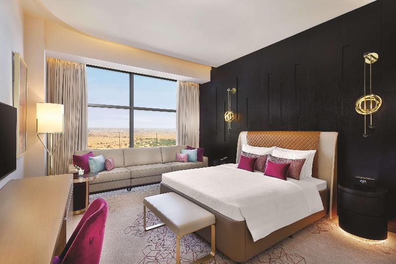 AlRayyan Hotel Doha, Curio Collection by Hilton - Oda