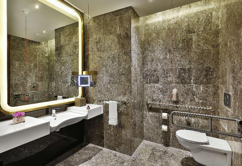 AlRayyan Hotel Doha, Curio Collection by Hilton - Oda