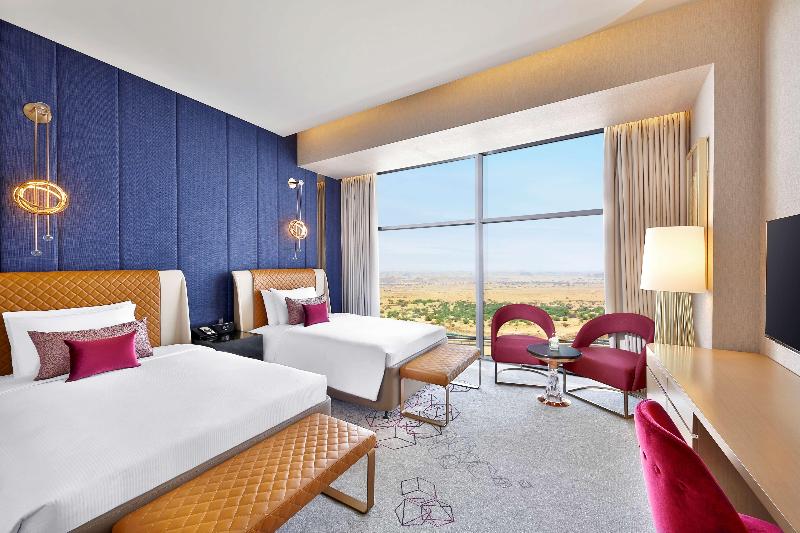 AlRayyan Hotel Doha, Curio Collection by Hilton - Oda