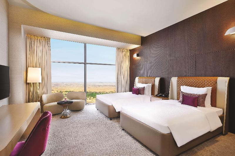 AlRayyan Hotel Doha, Curio Collection by Hilton - Oda