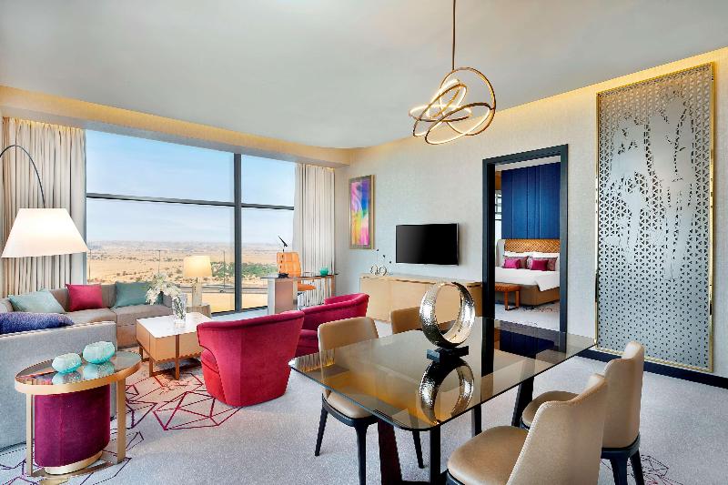 AlRayyan Hotel Doha, Curio Collection by Hilton - Oda
