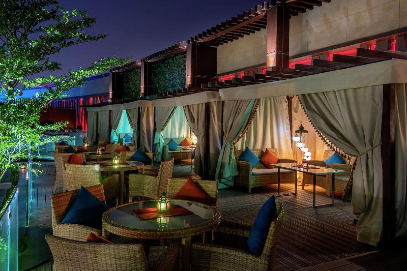 AlRayyan Hotel Doha, Curio Collection by Hilton - Restoran