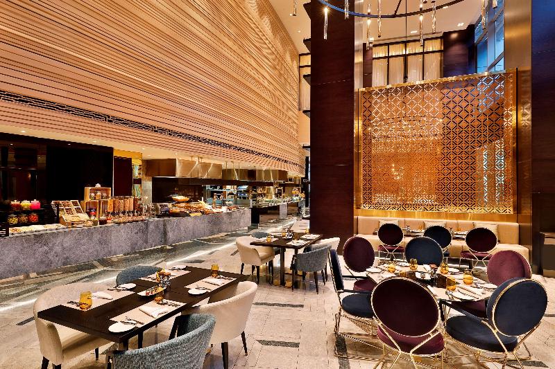 AlRayyan Hotel Doha, Curio Collection by Hilton - Restoran