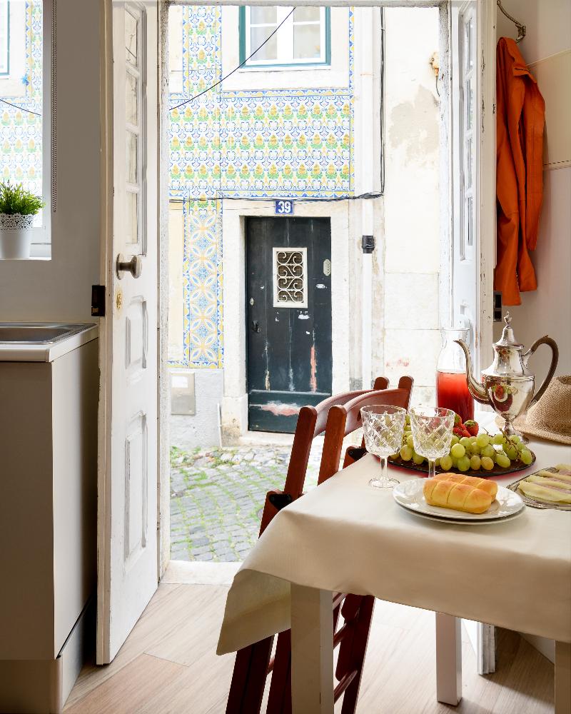 Alfama Yellow House - Oda