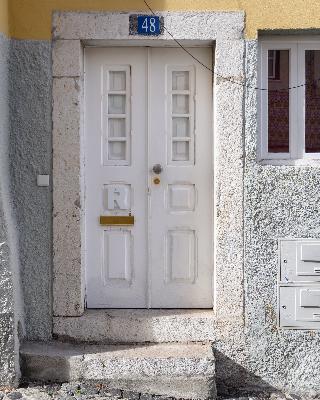 Alfama Yellow House fotoÄŸrafÄ±