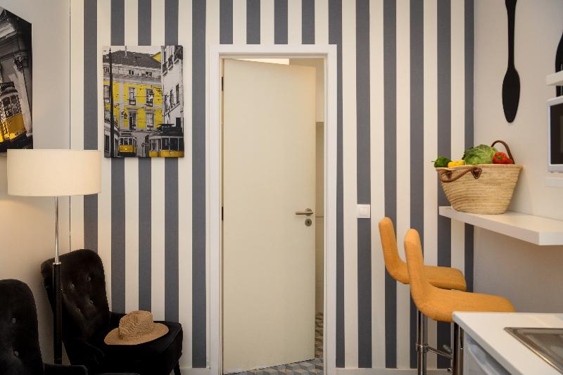 Alfama Yellow House - Oda