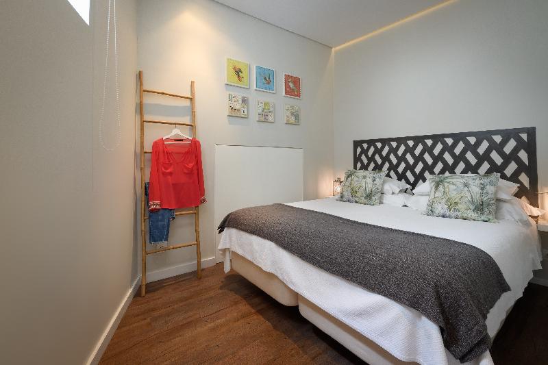 Alfama Yellow House - Oda