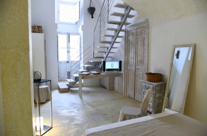 Palazzo Castriota - Oda