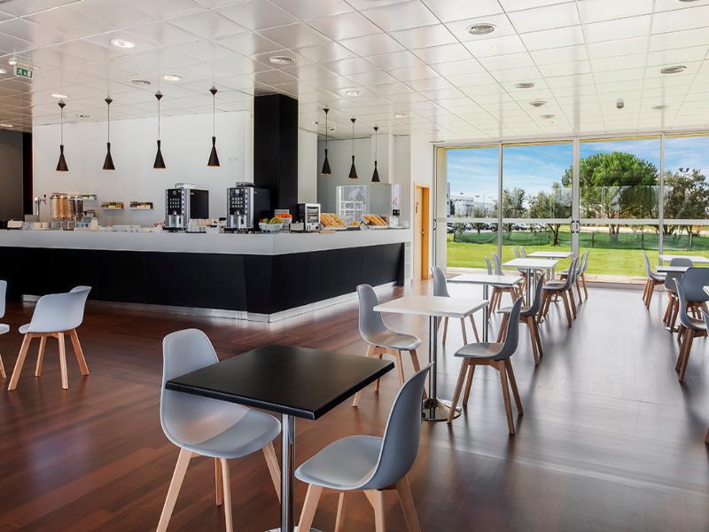 B&B HOTEL Cantanhede Coimbra - Restoran