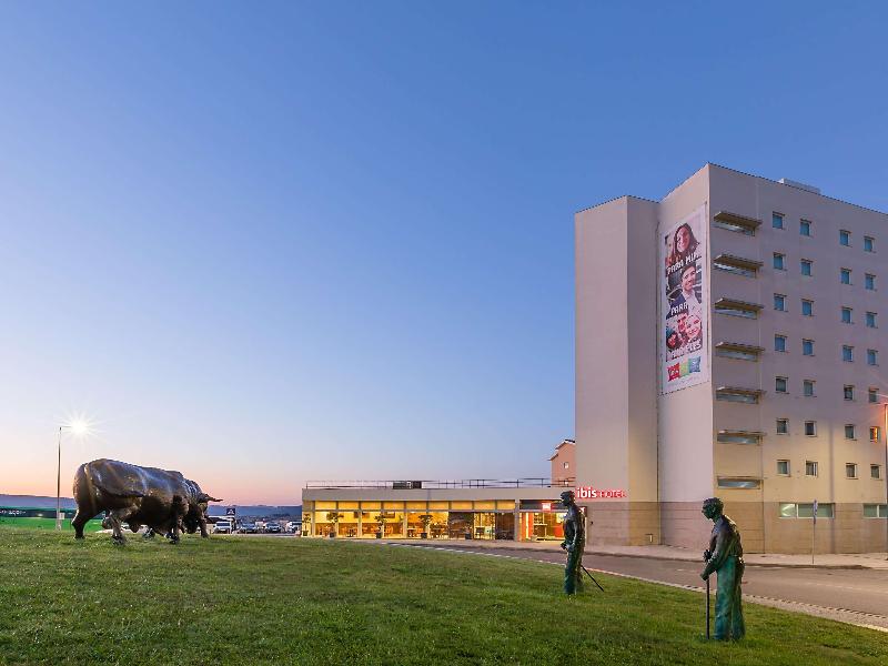 Ibis Braganca - Genel