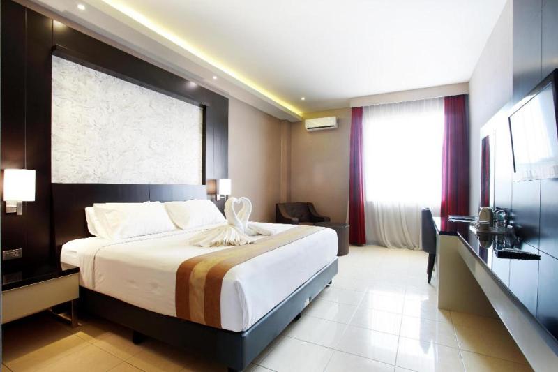 Karlita International Tegal - Oda