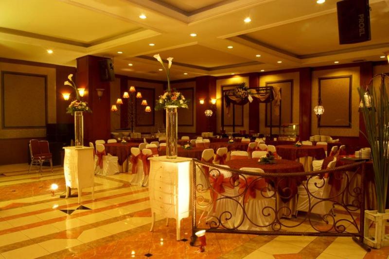 Karlita International Tegal - Restoran