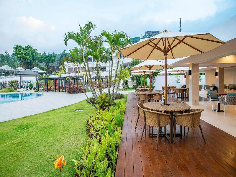 Surya Hotel and Cottage Prigen ,Tretes - Havuz