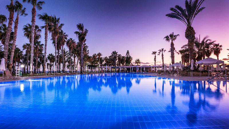 Louis Phaethon Beach - Genel