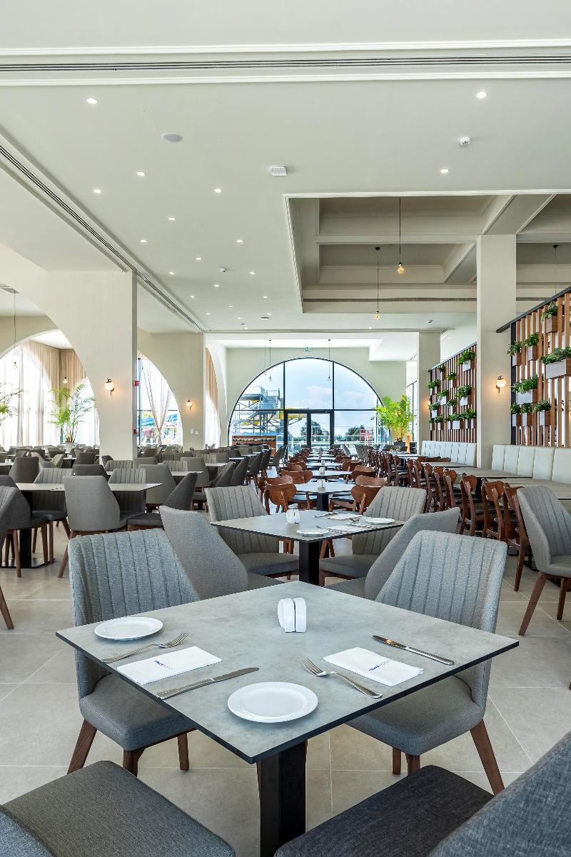 Louis Phaethon Beach - Restoran