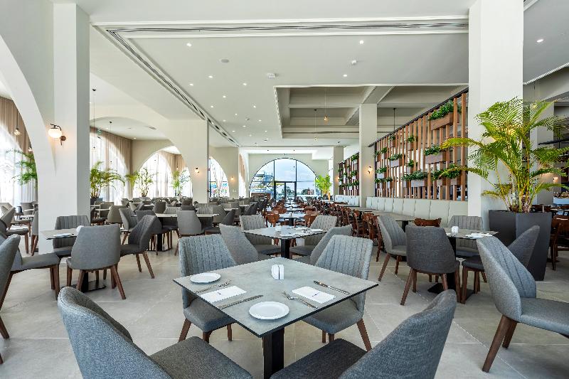Louis Phaethon Beach - Restoran