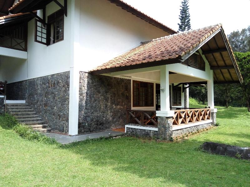Berlian Resort-Cipanas - Oda