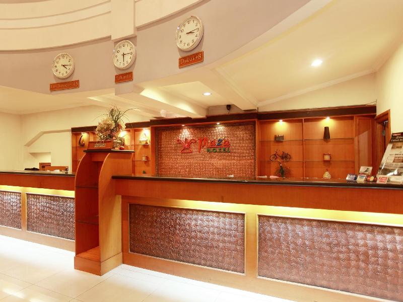 Plaza Hotel Tegal - Lobi