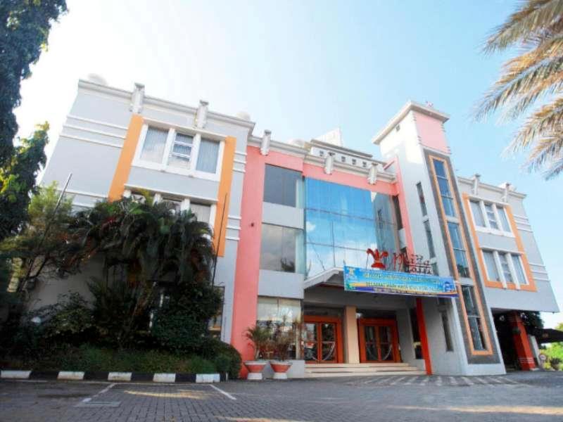 Plaza Hotel Tegal - Genel