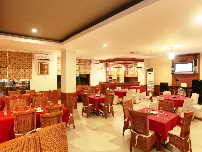 Plaza Hotel Tegal - Restoran