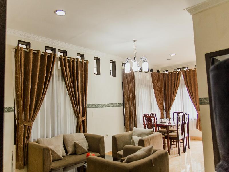 Ciloto Indah Permai Resort Hotel - Oda