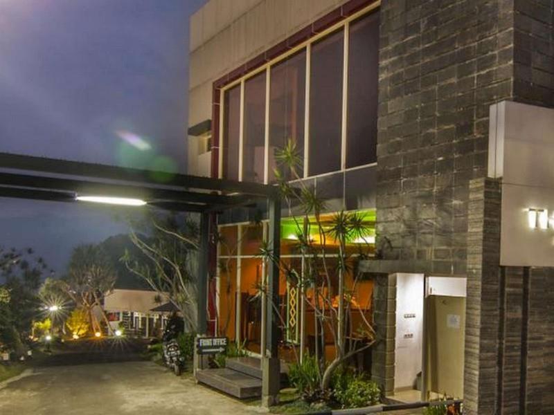 The Rizen Hotel Cisarua - Genel