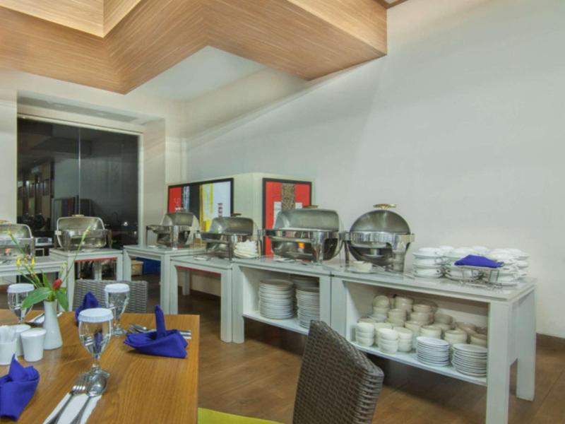 The Rizen Hotel Cisarua - Restoran