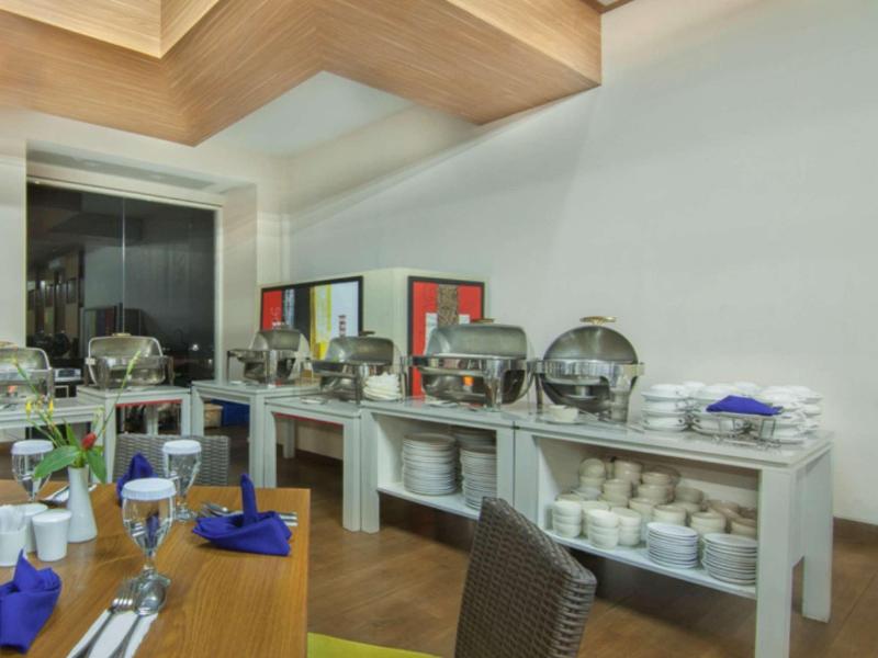 The Rizen Hotel Cisarua - Restoran