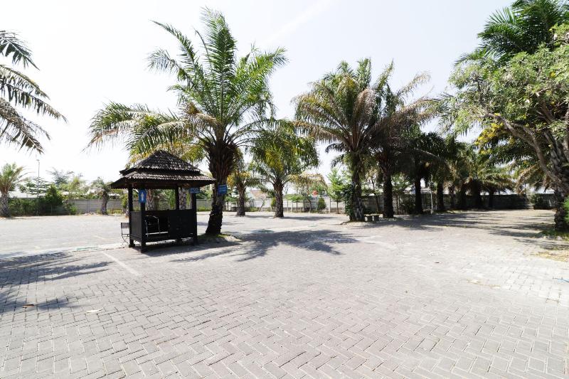 Dewarna Hotel & Convention Bojonegoro - Genel